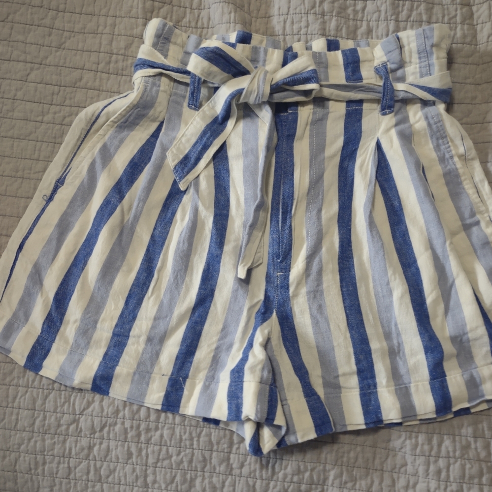 Madewell Paper Bag Shorts Size 8